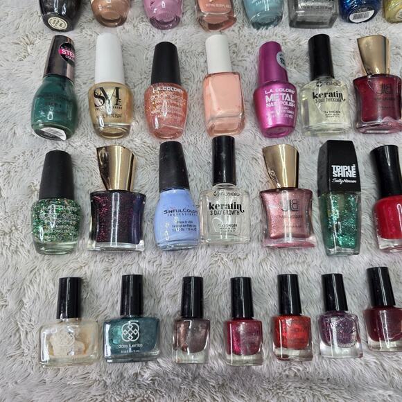 Mixed lot of Nail Polish Lot of 48 Assorted Colors - Picture 5 of 16